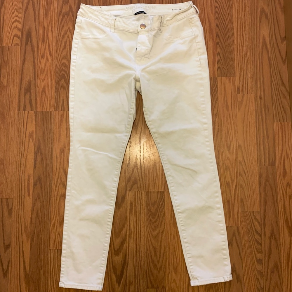 American Eagle AE Stretch White Skinny Ankle Jeans